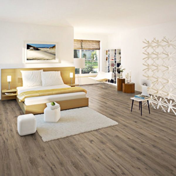 Cosmoflooritan Sonic laminat s izraženim 4V spojem u modernom dnevnom prostoru